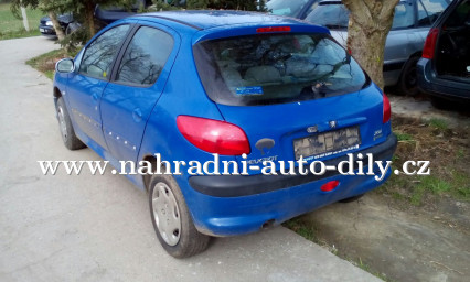 Peugeot 206 modrá na náhradní díly ČB / nahradni-auto-dily.cz