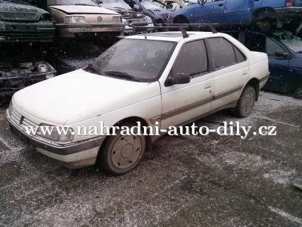 Peugeot 405 bílá na náhradní díly Praha / nahradni-auto-dily.cz