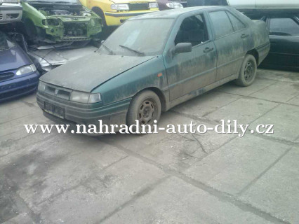 Seat Toledo zelená na náhradní díly Praha / nahradni-auto-dily.cz