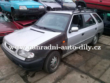 Škoda Felicia kombi stříbrná na díly Praha / nahradni-auto-dily.cz