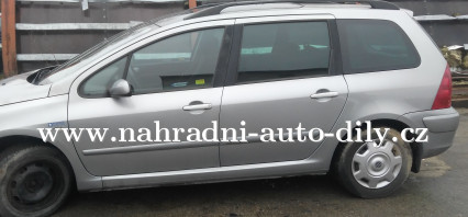 Peugeot 307 šedá metalíza na díly Brno / nahradni-auto-dily.cz