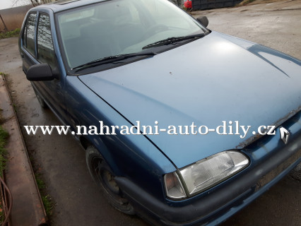 Renault 19 modrá na díly Brno / nahradni-auto-dily.cz