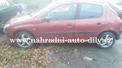 Peugeot 206 vínová na díly Plzeň / nahradni-auto-dily.cz