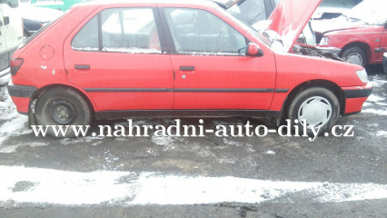 Peugeot 306 červená na díly Plzeň / nahradni-auto-dily.cz