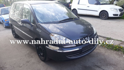 Peugeot 807 2.0hdi 88kw 2009 na díly Plzeň / nahradni-auto-dily.cz