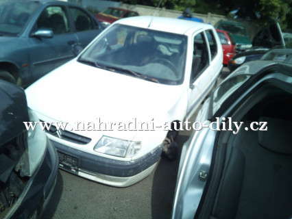 Citroen Saxo bílá - díly z tohoto vozu / nahradni-auto-dily.cz