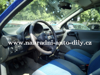 Opel Corsa modrá - díly z tohoto vozu / nahradni-auto-dily.cz