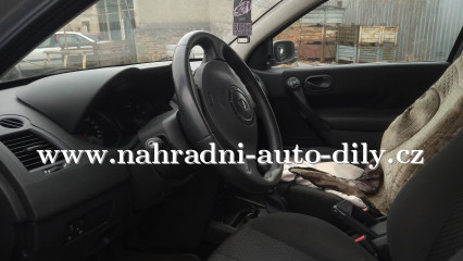 Renault Megane 2 šedá - díly z tohoto vozu / nahradni-auto-dily.cz