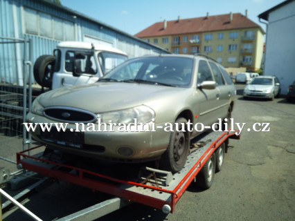 Ford Mondeo kombi zlatá - díly z tohoto vozu / nahradni-auto-dily.cz