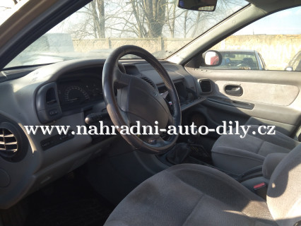 Renault Laguna zlatá - díly z tohoto vozu / nahradni-auto-dily.cz