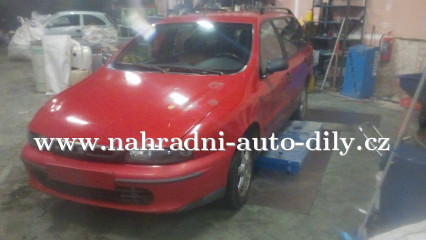 Fiat Marea červená - díly z tohoto vozu / nahradni-auto-dily.cz