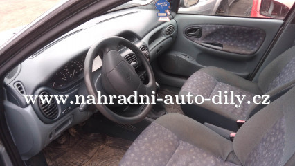 Renault Megane šedá - díly z tohoto vozu / nahradni-auto-dily.cz