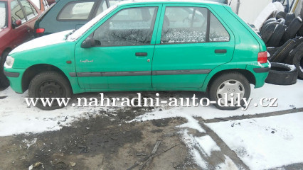 Peugeot 106 světle zelená na náhradní díly Tábor / nahradni-auto-dily.cz