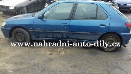 Peugeot 306 modrá na náhradní díly Tábor