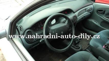 Renault Megane na náhradní díly Písek / nahradni-auto-dily.cz