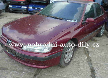 Náhradní díly z vozu Peugeot 406