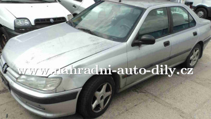 Náhradní díly z vozu Peugeot 406