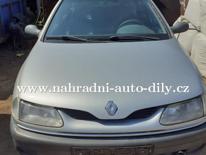 Renault Laguna šedá na náhradní díly